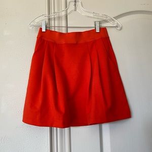 Gap skirt